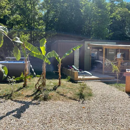 Vinea Cottages - Hebergements Touristiques, Terrasse Et Piscine Privative Bourre Exterior photo