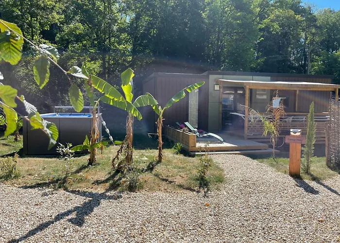 Vinea Cottages - Hebergements Touristiques, Terrasse Et Piscine Privative